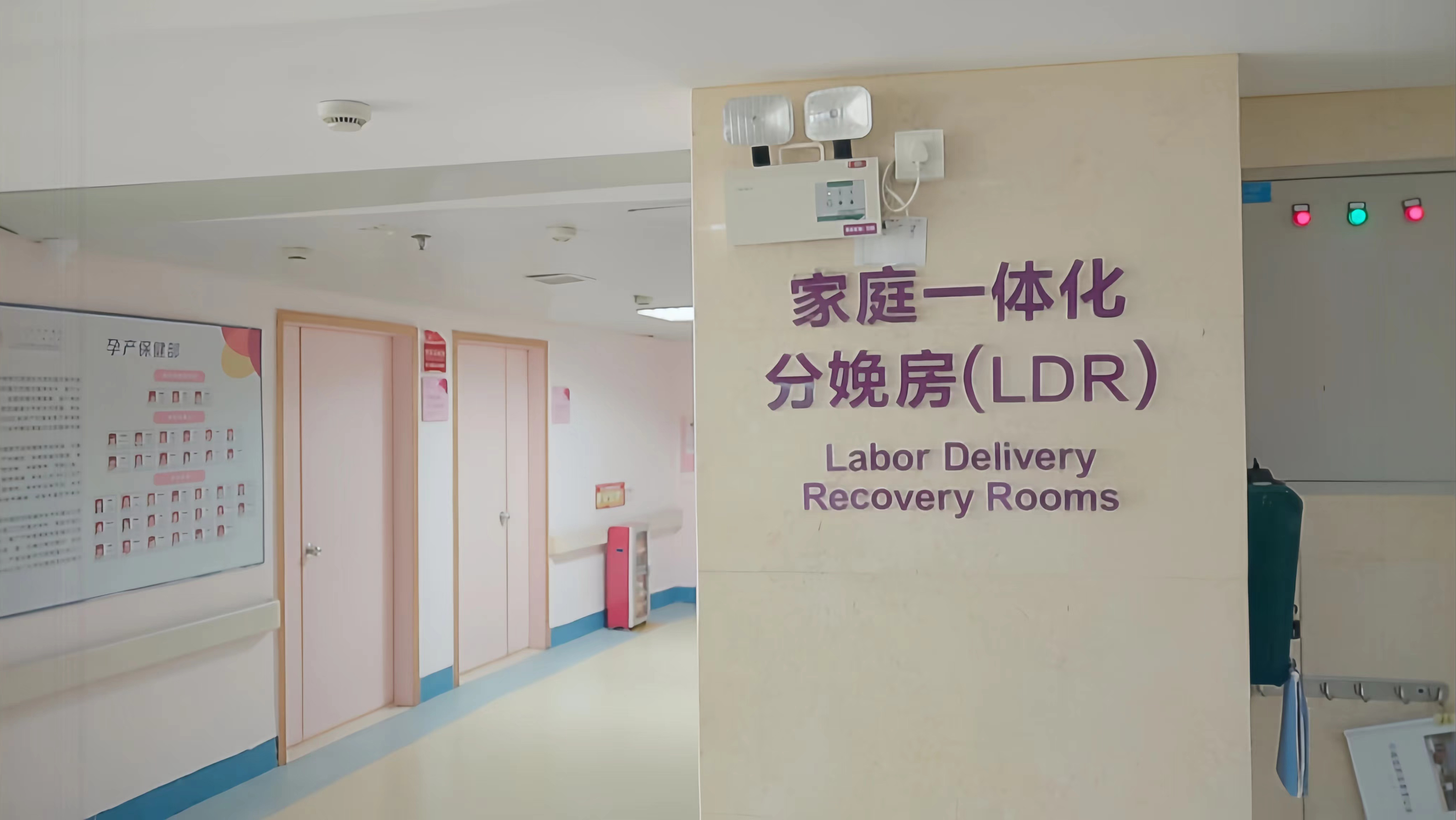 大巨龙同质透心地板